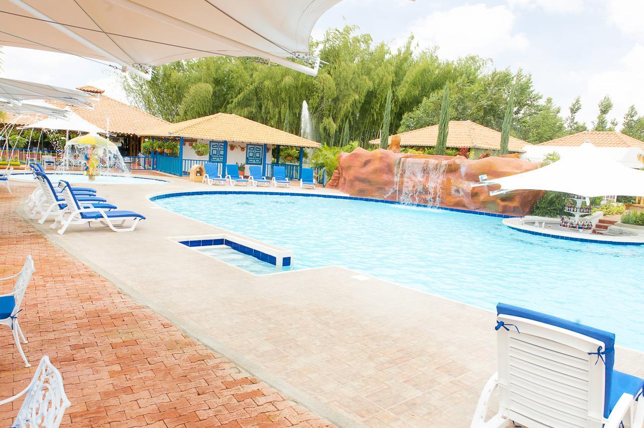 Hotel Campestre Tardes Calenas Yumbo Exterior photo