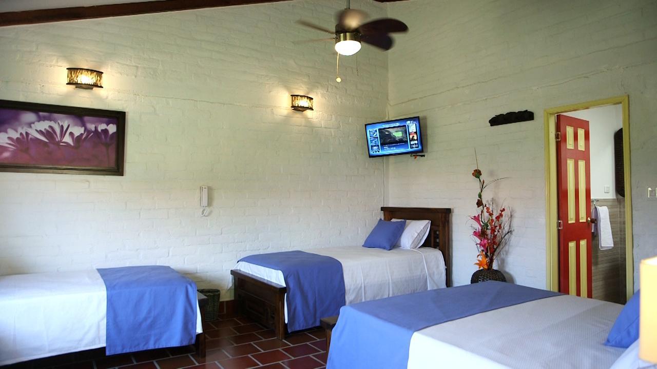 Hotel Campestre Tardes Calenas Yumbo Exterior photo